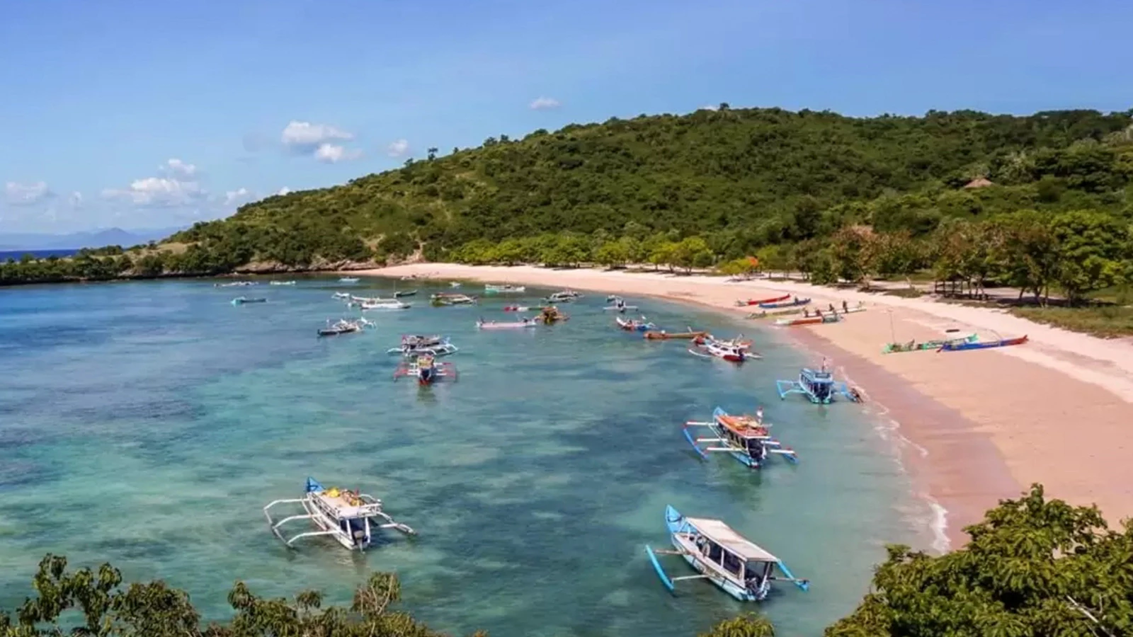 Keindahan Pantai Pink